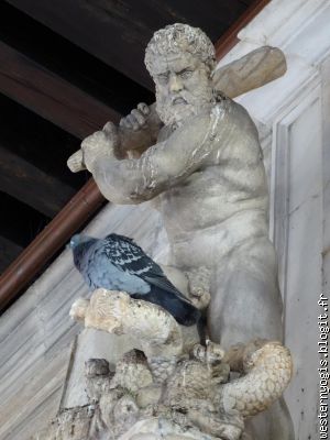 Tir au pigeon, façon base ball selon Hercule